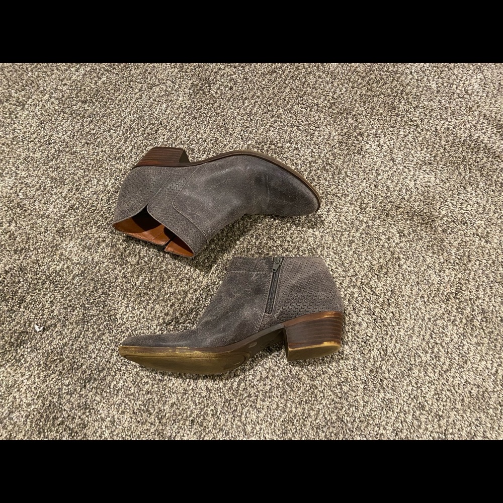 Lucky brand grey ankle boots